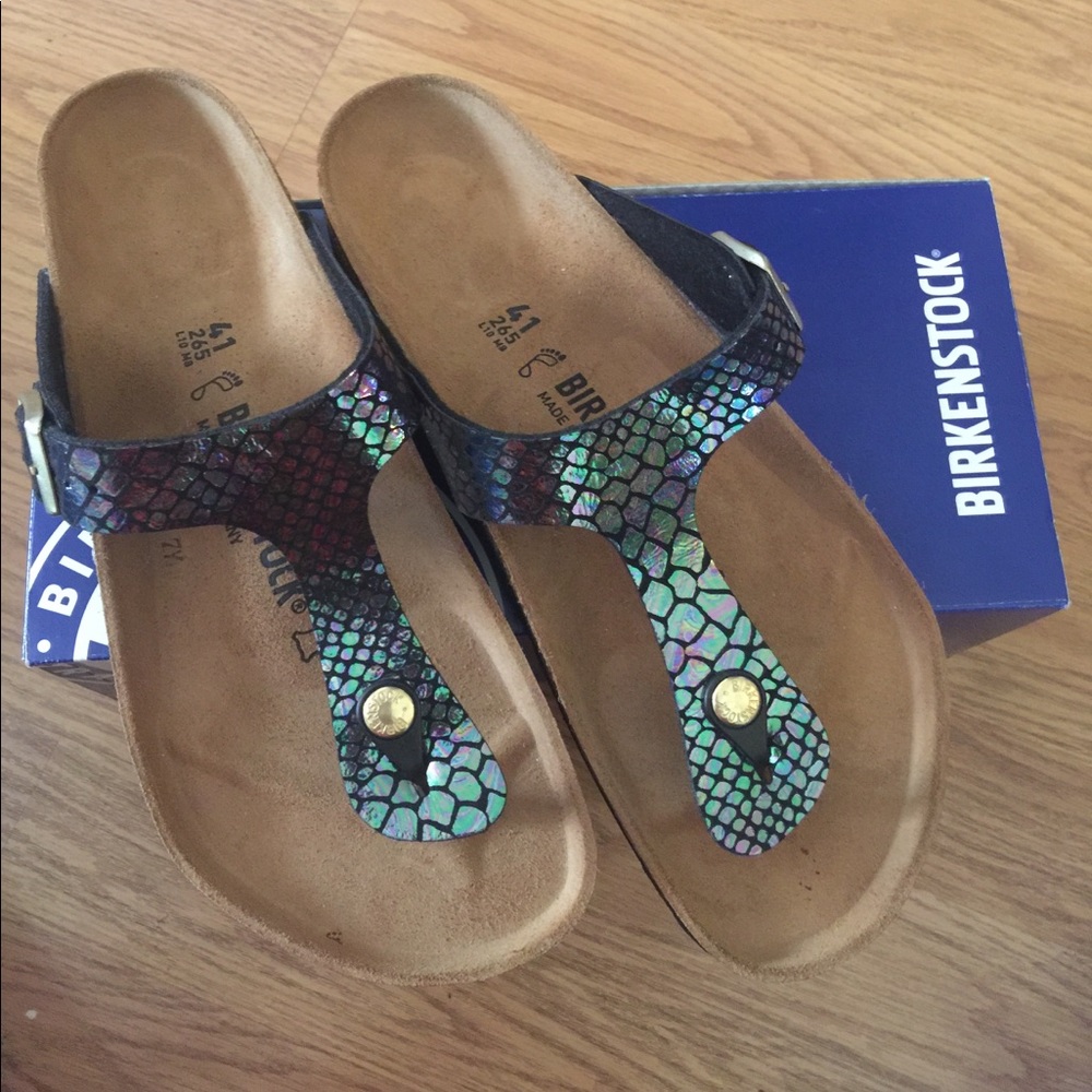 New Birkenstock Gizeh sandals